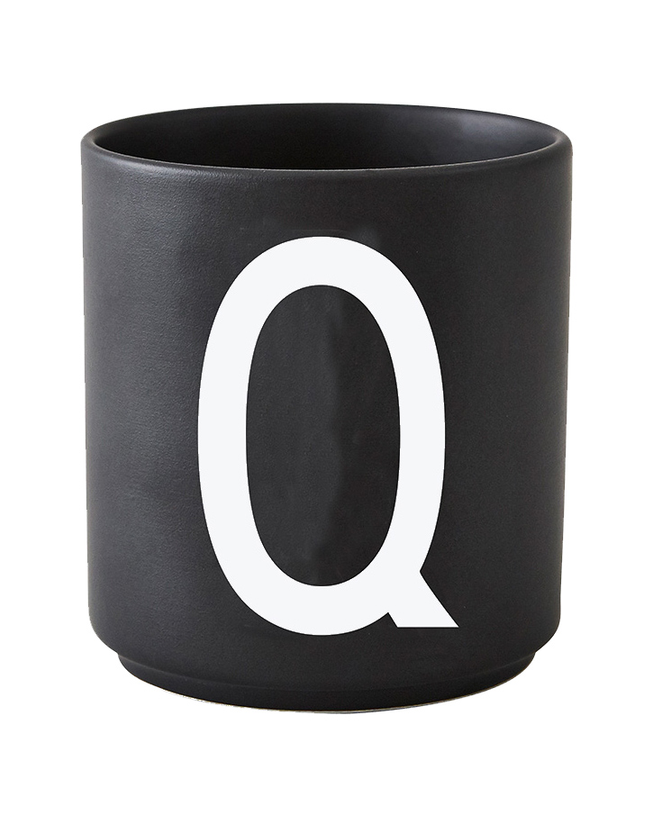 Black Cup "Q" (Porzellan)